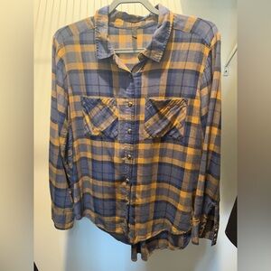 Shyanne blue/gold plaid button down with tie back
